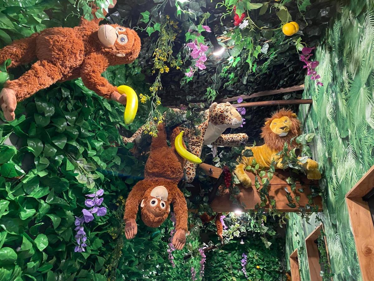 Hotel Jungle Fun Fun Osaka Ngoại thất bức ảnh